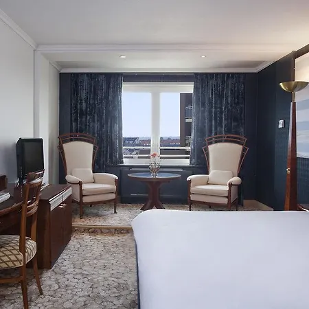 Hotel Oranje 5*