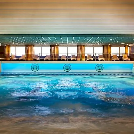 Hotel Oranje 5*