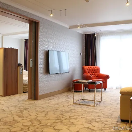 Hotel Oranje 5*