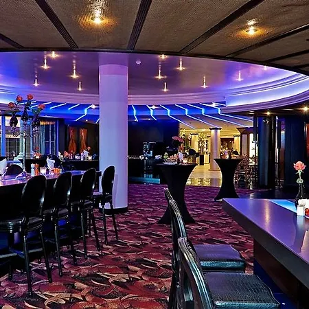 Hotel Oranje 5*