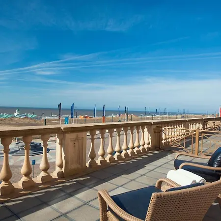 Hotel Oranje 5*