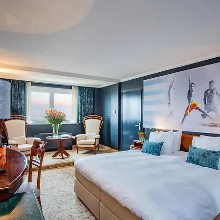 Oranje Hotel 5*